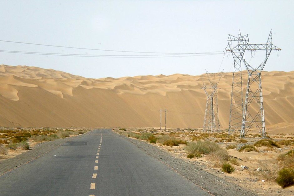 sand-dunes-south-of-dunhuang-china-on-highway