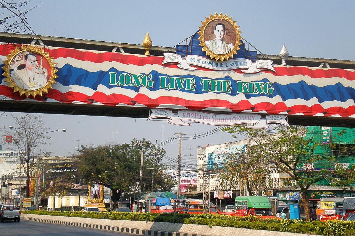 long-live-the-king-banner-kanchanaburi-thailand
