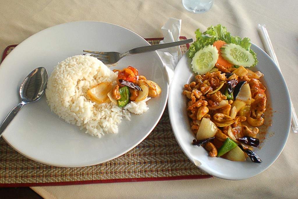 rice-cashew-chicken-meal-bangkok