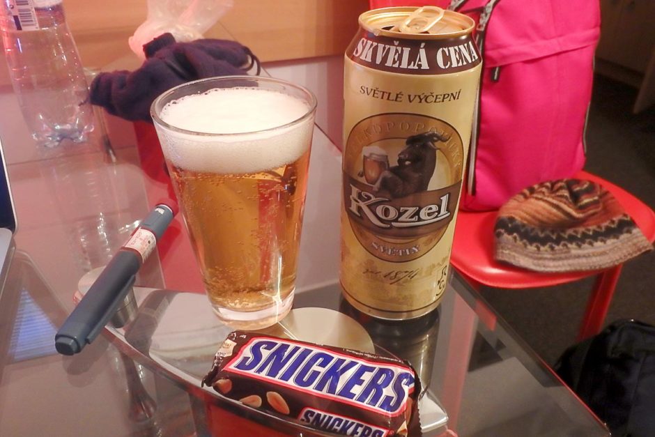 Playing with fire: beer and a Snickers for dessert after Kung Pao chicken (plus more Humalog of course).