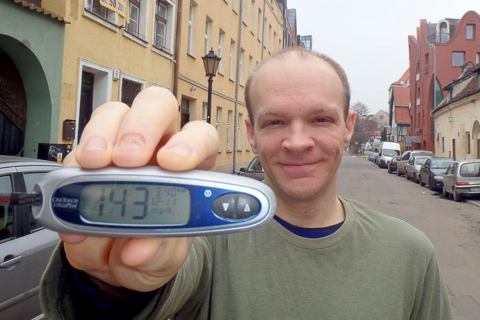 #bgnow 143 before breakfast in the hostel.