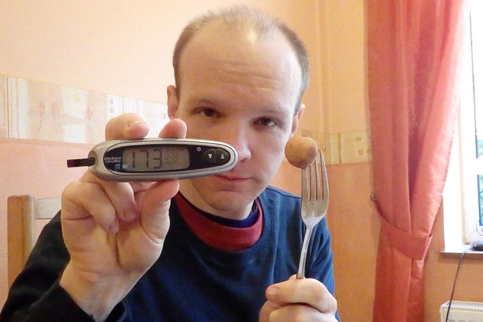 #bgnow 173 halfway through lunch.