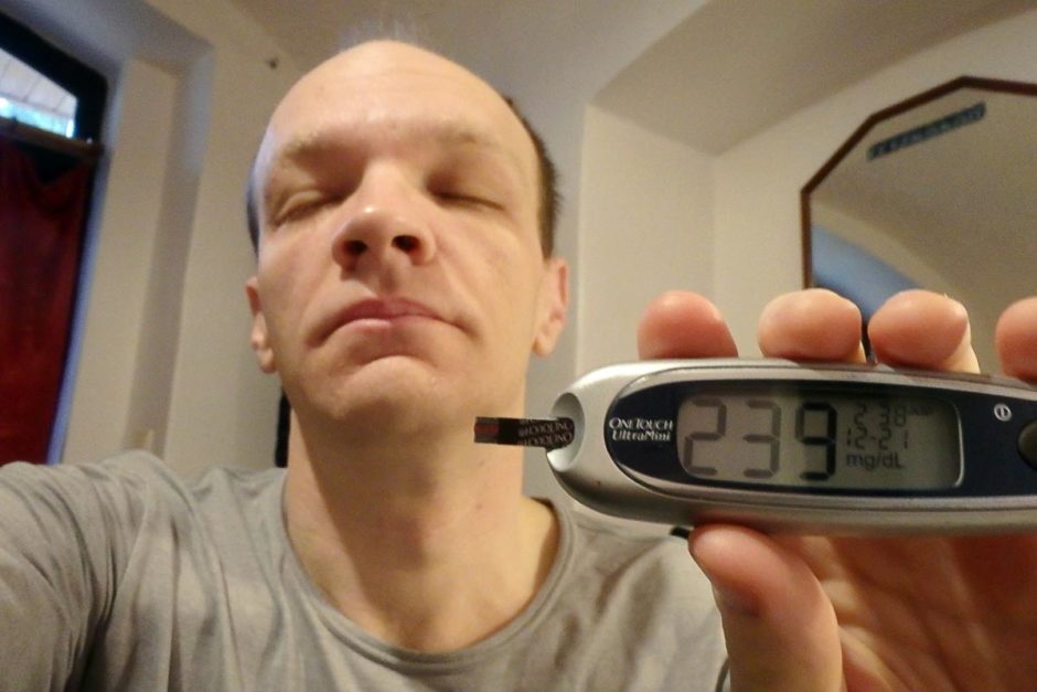 #bgnow 239, after having awoken a few hours earlier and taken Humalog for the 302. Pizza has a long shelf life for raising BG.