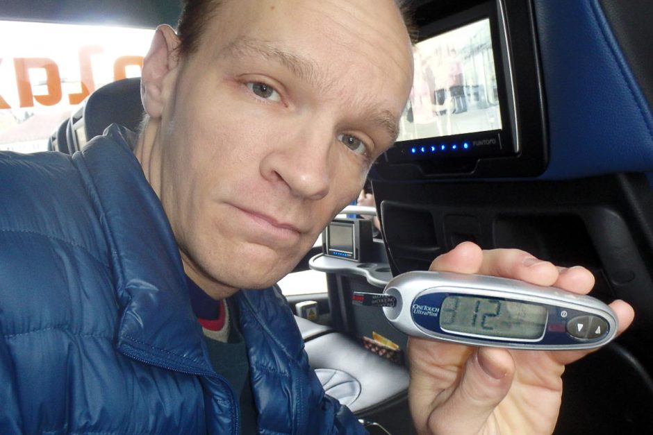 #bgnow 318 on the bus. Surprisingly high. I expected it to be closer to 70~130.