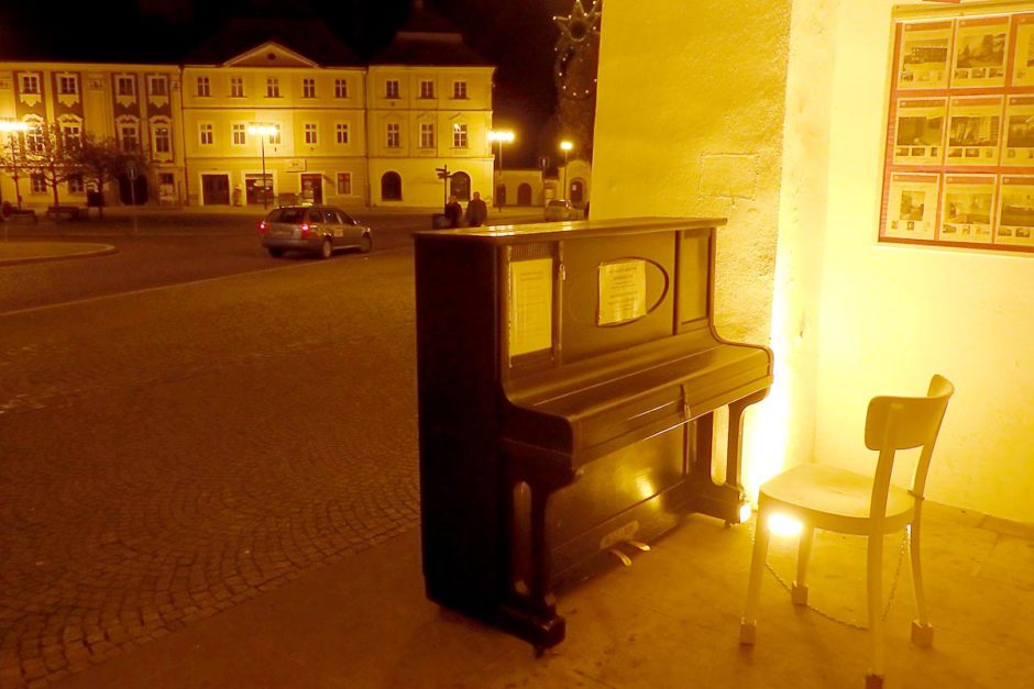 Public piano for anyone in the town square. The keyboard was locked and a sign said (in English and Czech) it was available until 5:50 pm. I hoped to get a video of me singing Happy Birthday to my nephew Keaton while we were in town.