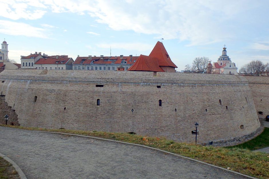 The old town wall section, with nice buildings visible down behind it.
