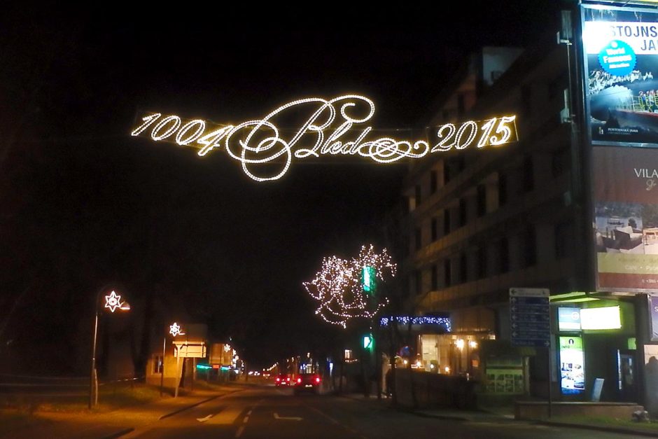 The Christmas decorations in Bled refer to the fact that the town was first mentioned in historical documents in the year 1004.