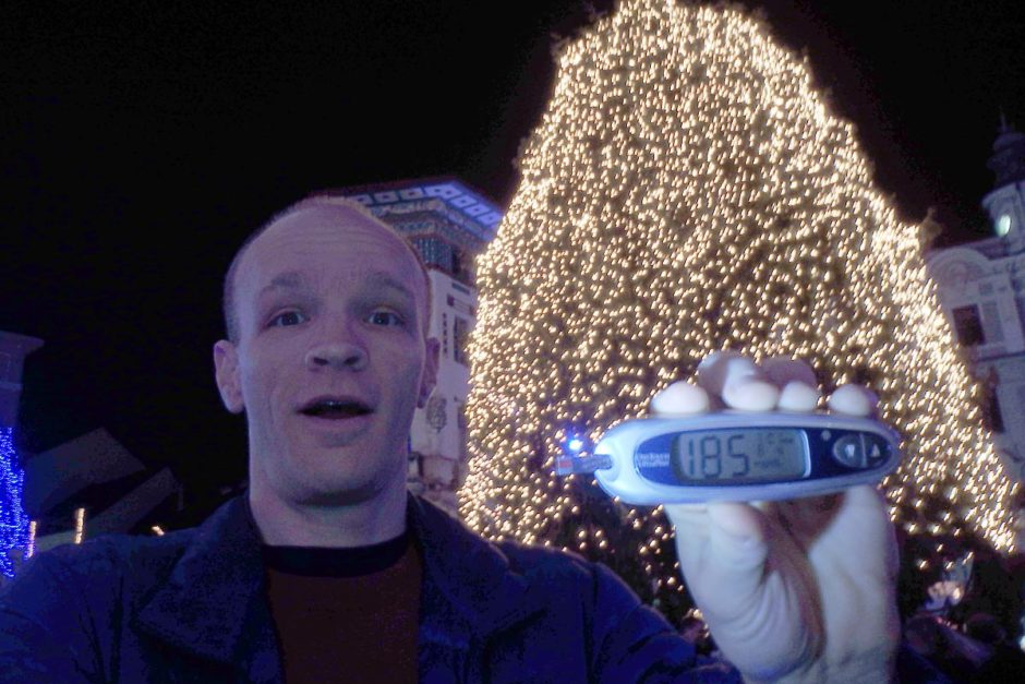 #bgnow 185 in the Christmas town square of Ljubljana. You know, the fact that this BG seems really good to me, but is in fact high, should alert me to the fact that I am too high in general these days.