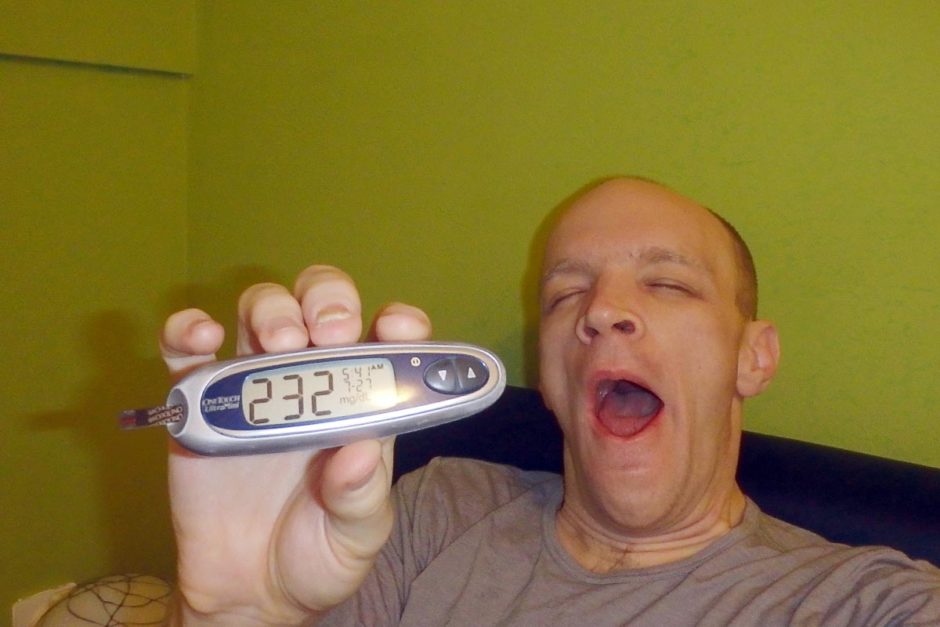 #bgnow 232 in the room before breakfast. Yaaaaawn.