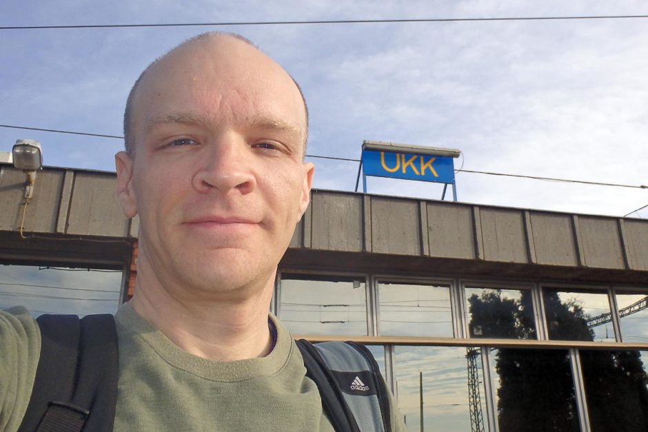 At Ukk station.