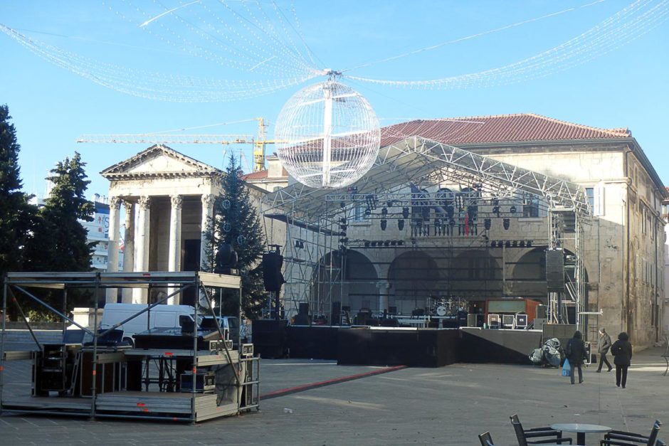 Setting up the town square for the New Year's Eve celebrations.