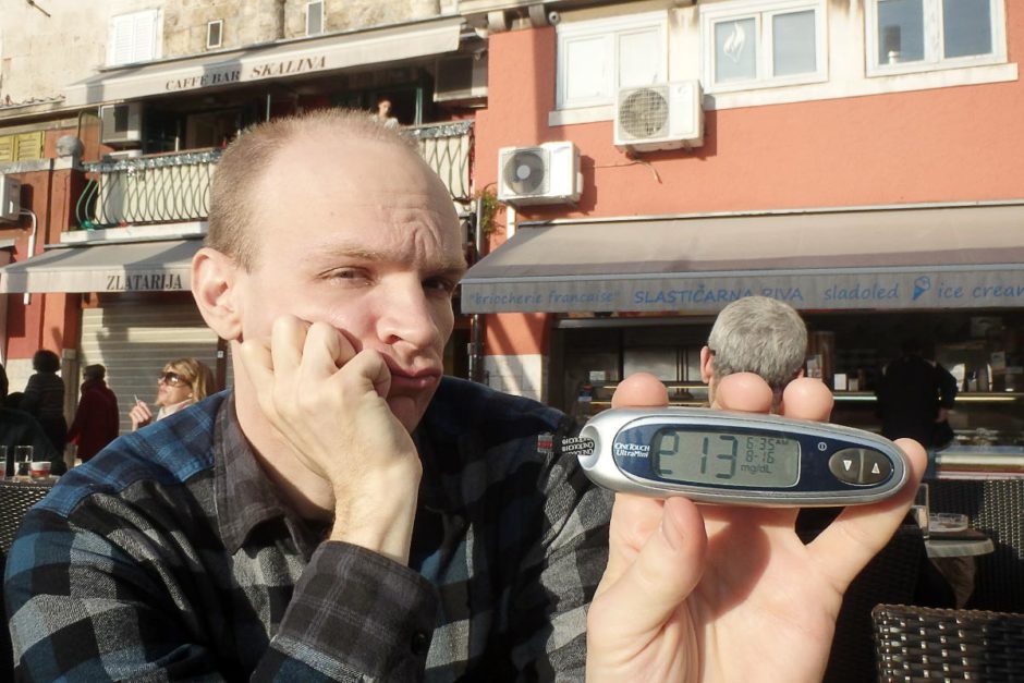 #bgnow 213 before coffee and cake in an outdoor cafe in Split.