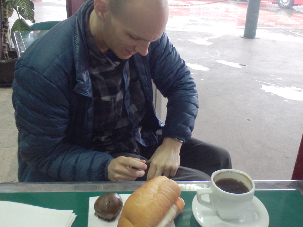 Humalog shot for bus station sandwich at Niš