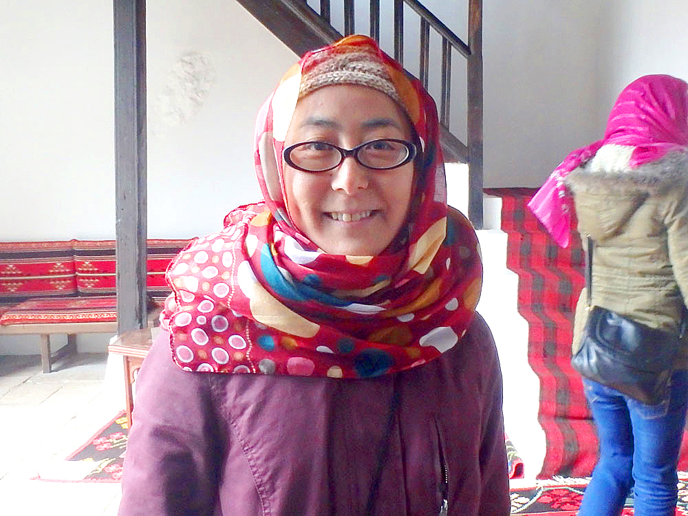 Masayo and her headscarf.