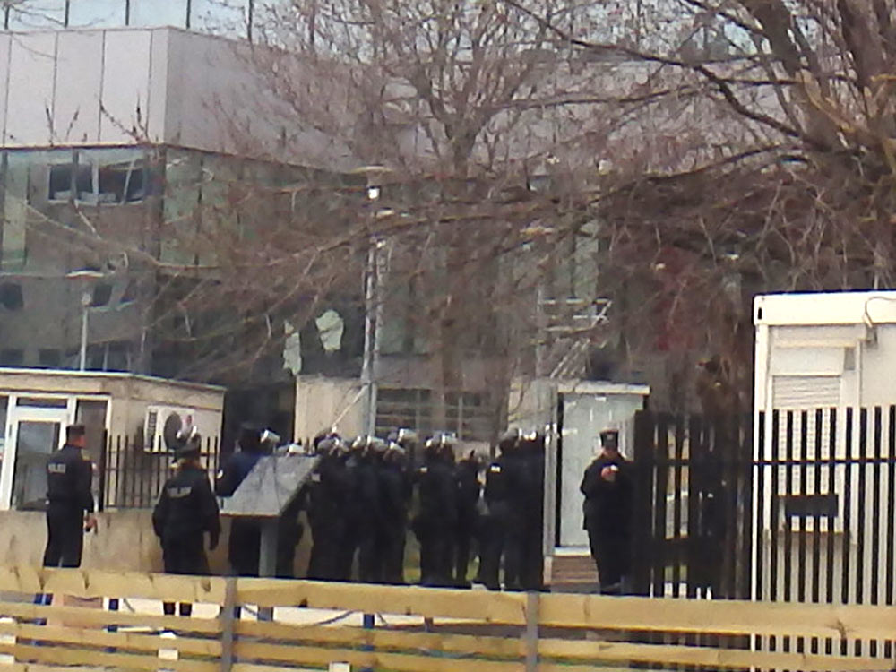 Police gathering in Prishtina near the government building