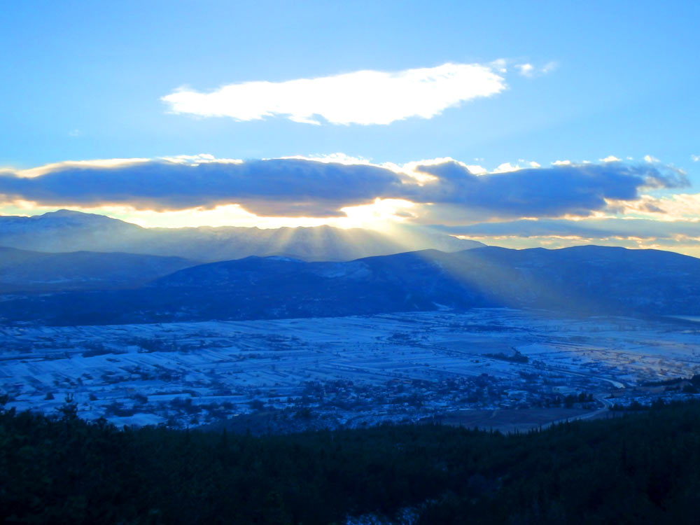 Maybe the best sunset of the trip so far started like this. It's a nice photo but you really had to be there.