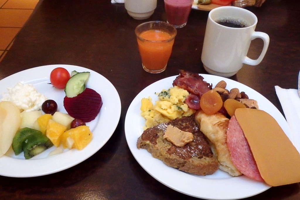 breakfast-at-bodo-hotel-from-buffet