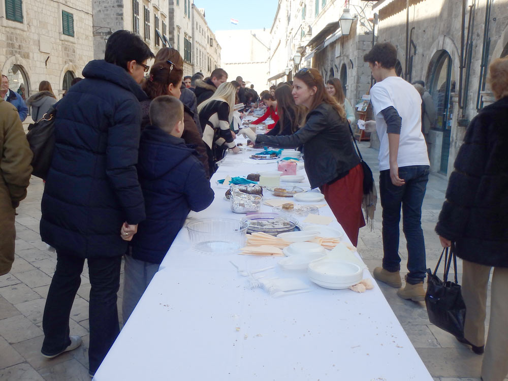 Makeshift cookie-vending tables in Dubrovnik