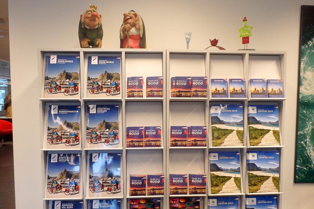 trolls-and-guidebooks-in-bodo-visitor-center