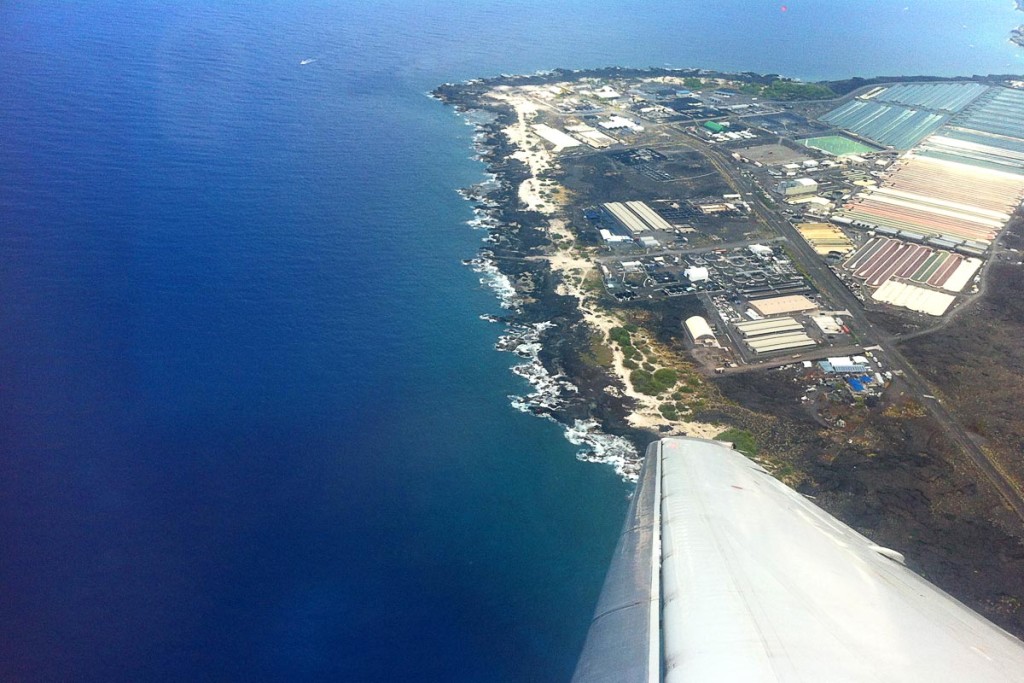 kona-hawaii-coastline-from-plane