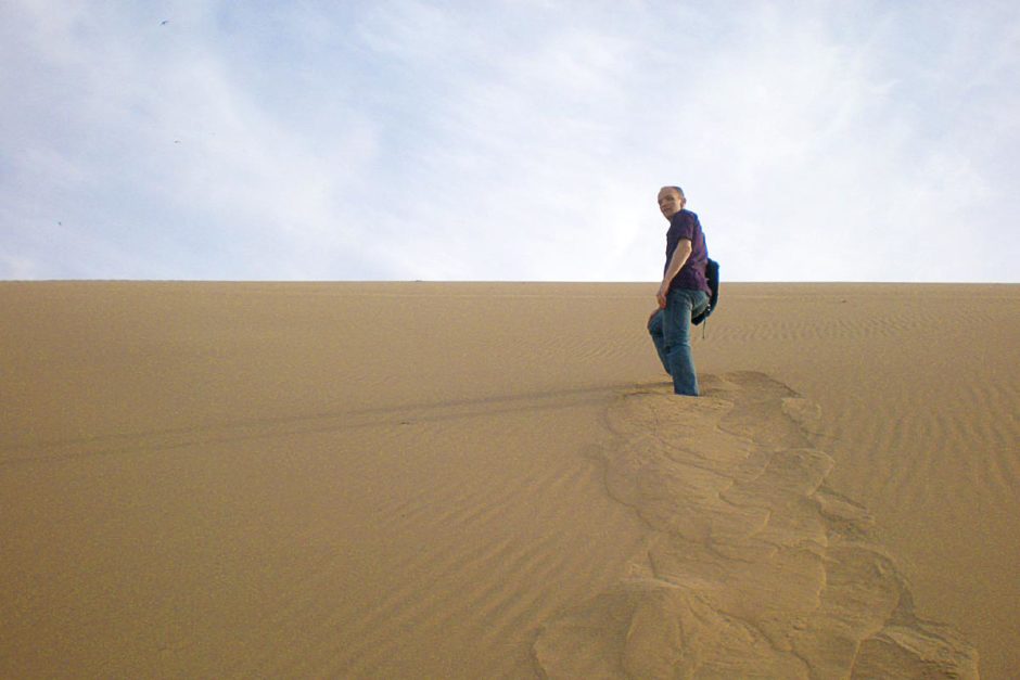 jeremy-sand-dune-dunhuang-china