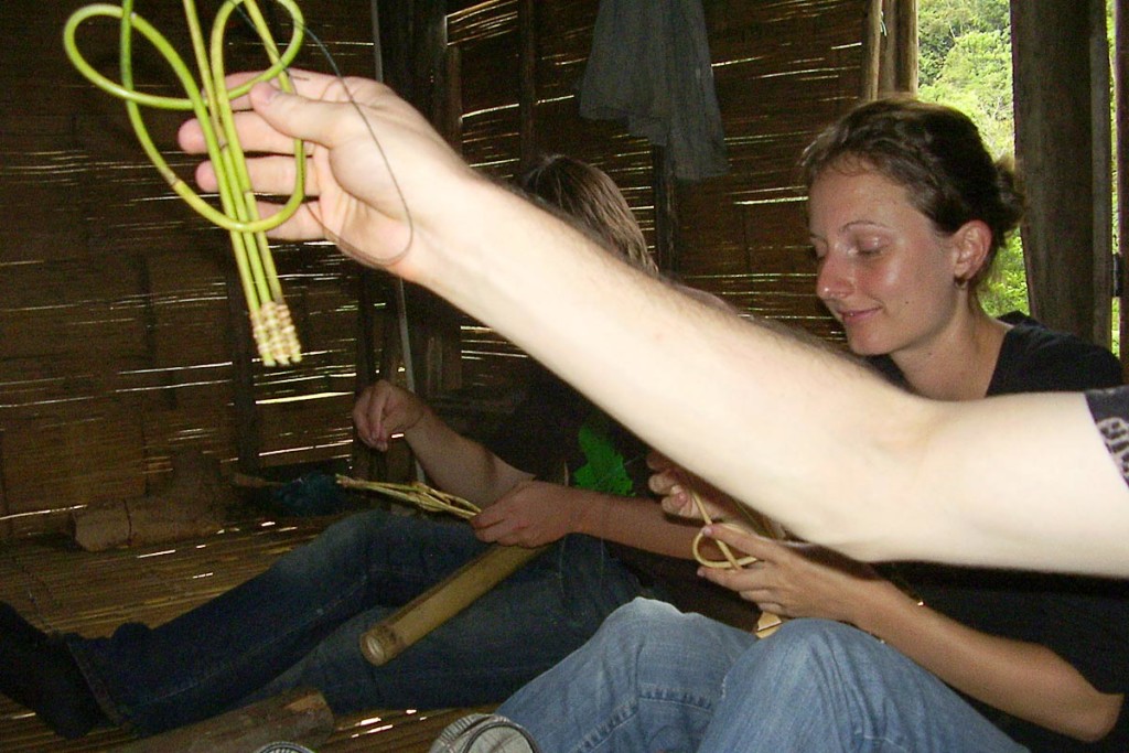 Orang Asli stick and thread game.
