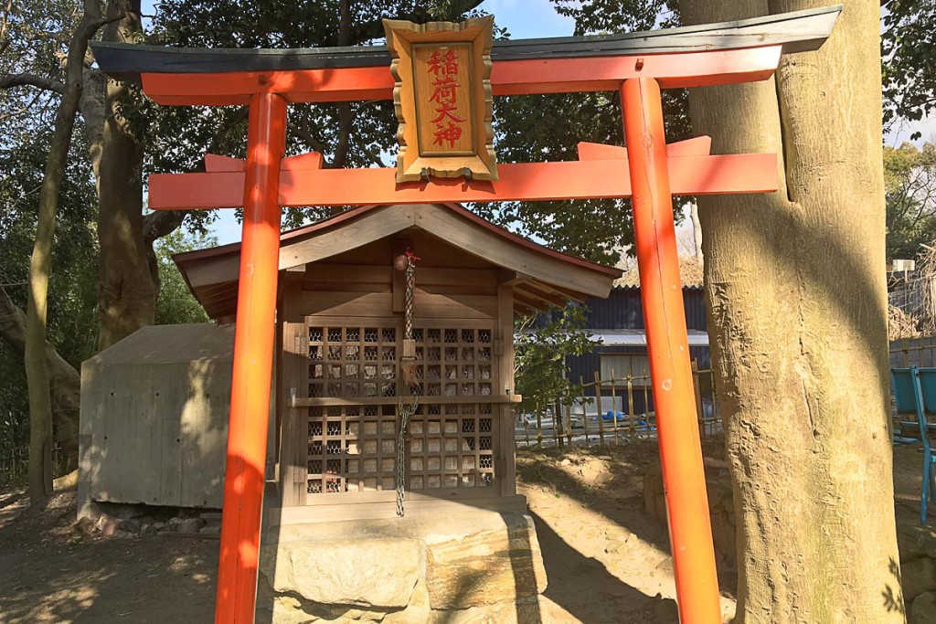 inari-daijin-orange-torii-gate-shigisanguchi