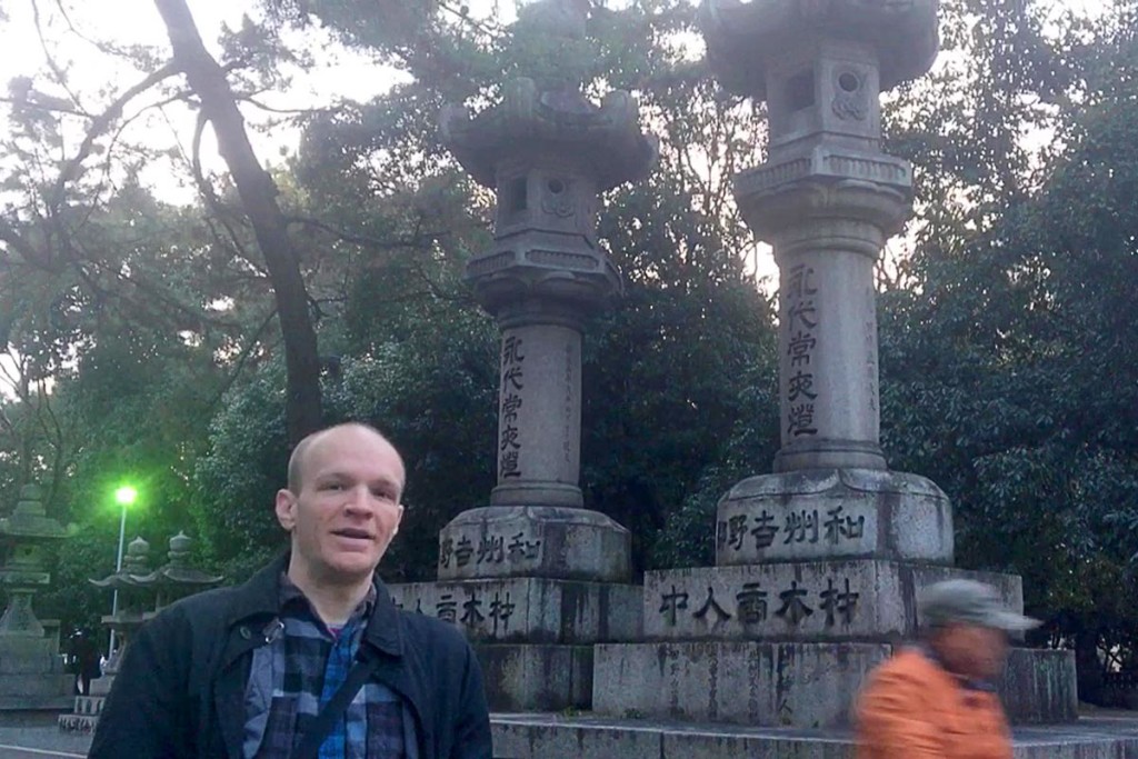 jeremy-stone-lanterns-dusk-sumiyoshi-taisha