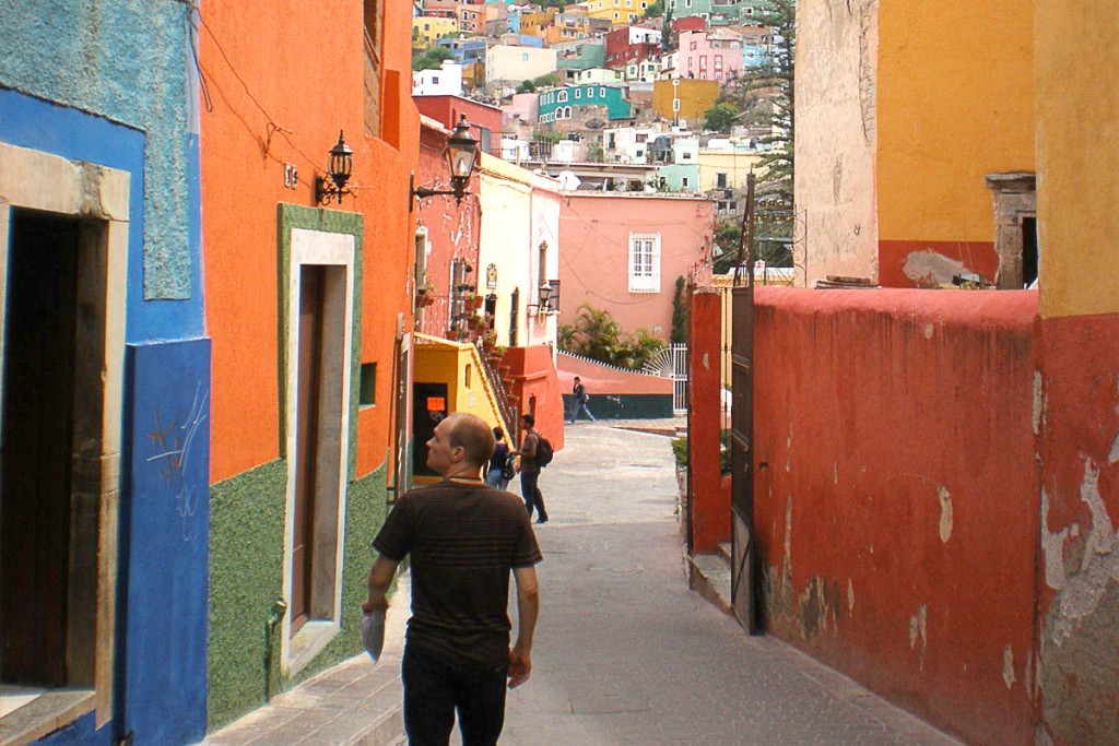jeremy-colorful-guanajuato-streets