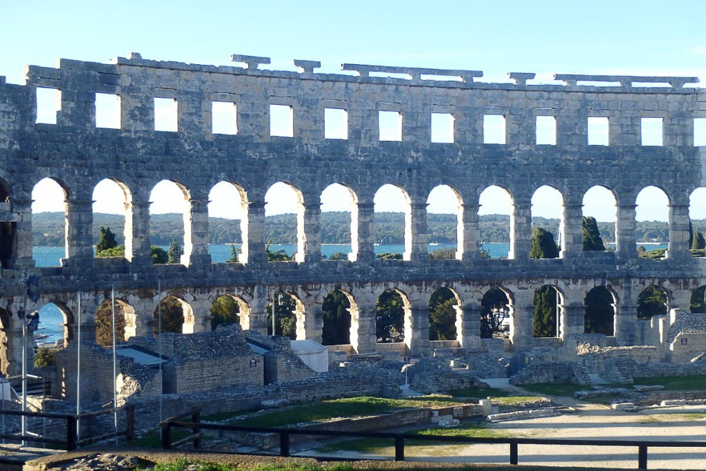 pula-amphitheater-and-sunny-sea