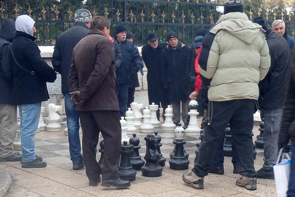 men-street-chess-sarajevo