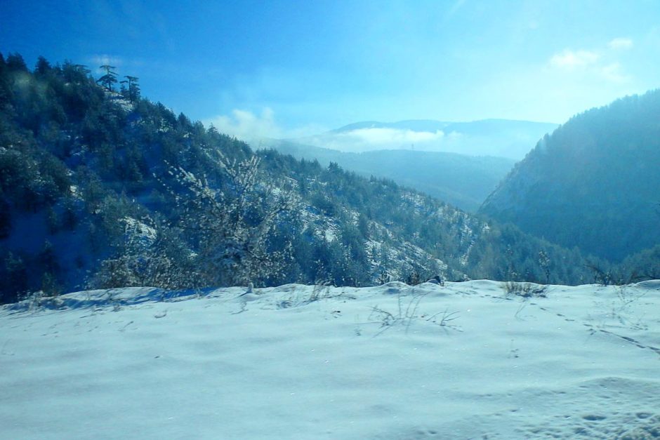 snowy-hills-serbia-by-bus