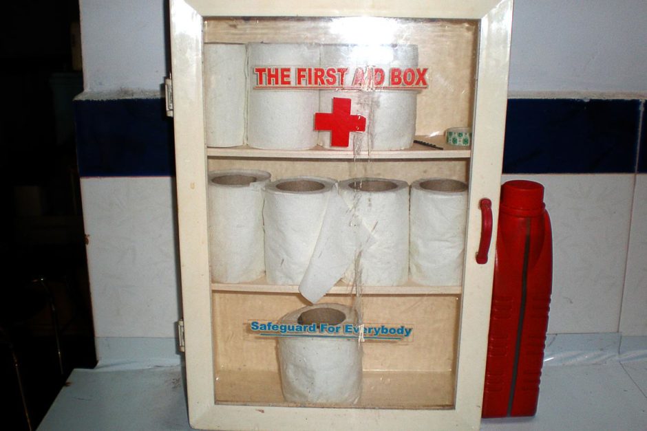 first-aid-box-toilet-paper-rach-gia-hotel-vietnam