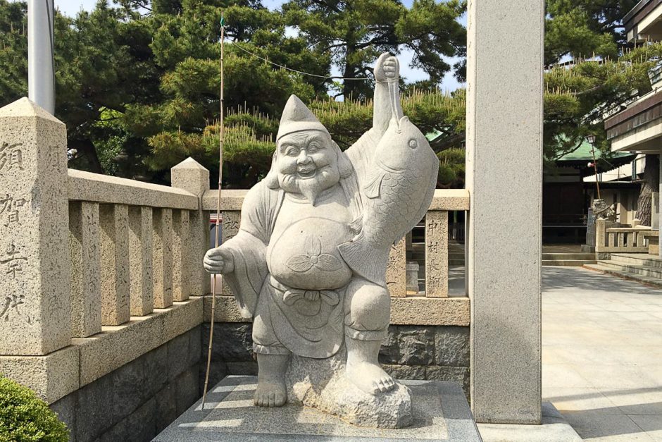 fishing-god-statue-akashi-temple-osaka