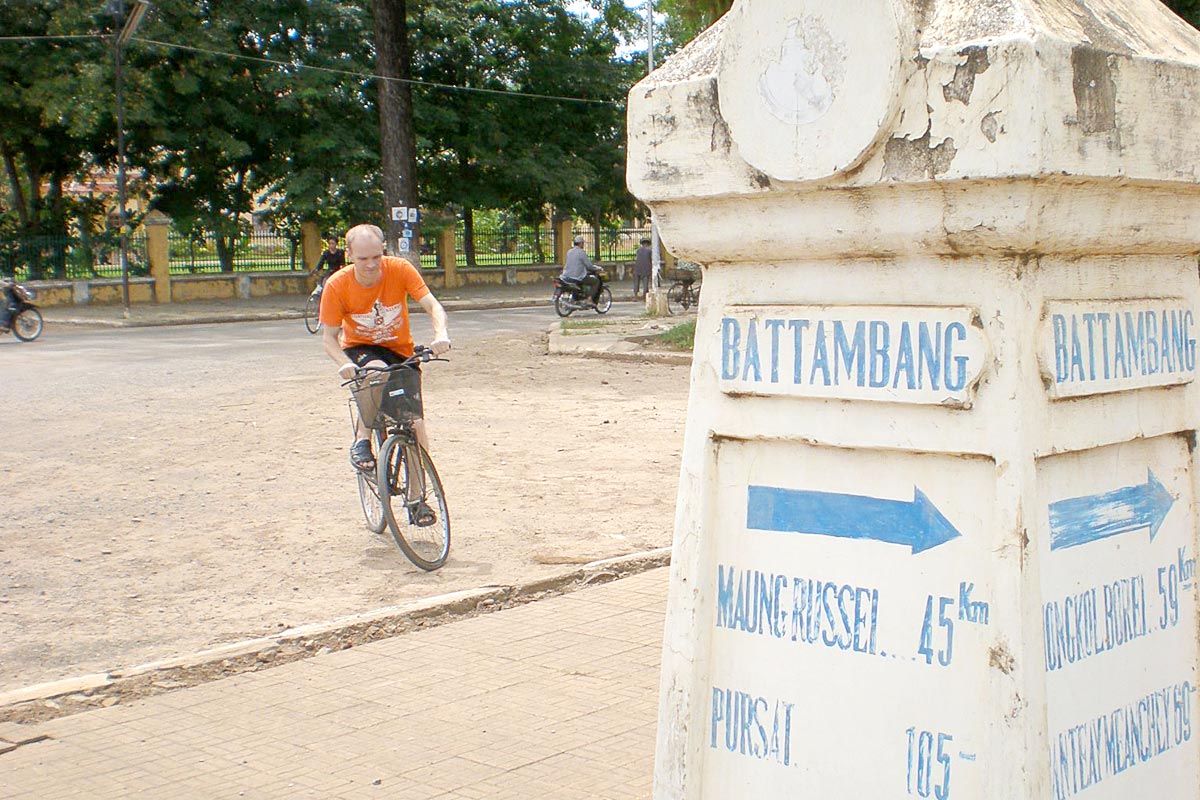 jeremy-bicycle-battambang-cambodia