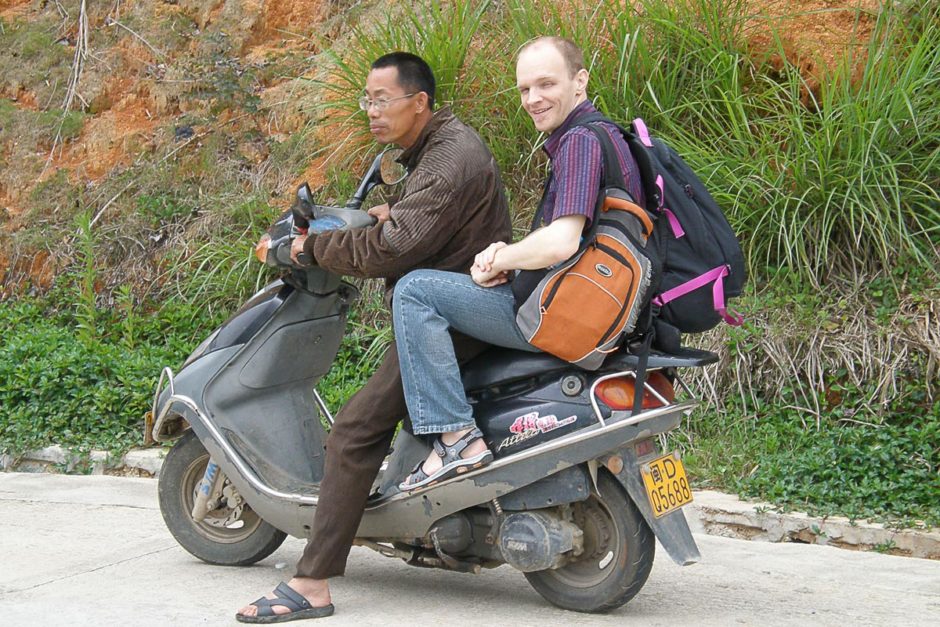 jeremy-motorbike-ride-fujian-tulou-china