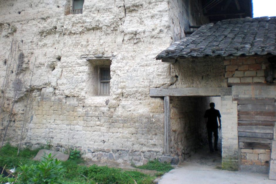 jeremy-tunnel-taxiacun-china-house