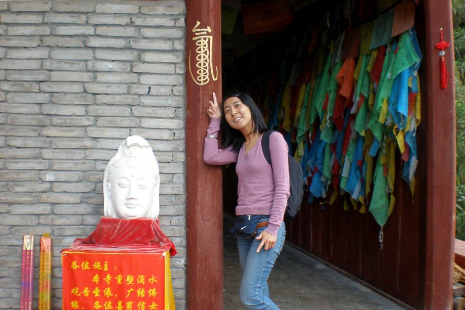 masayo-crazy-kanji-yangtze-temple-tour