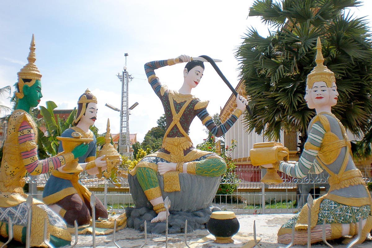 ramayana-sculptures-battambang-cambodia-cutting-hair