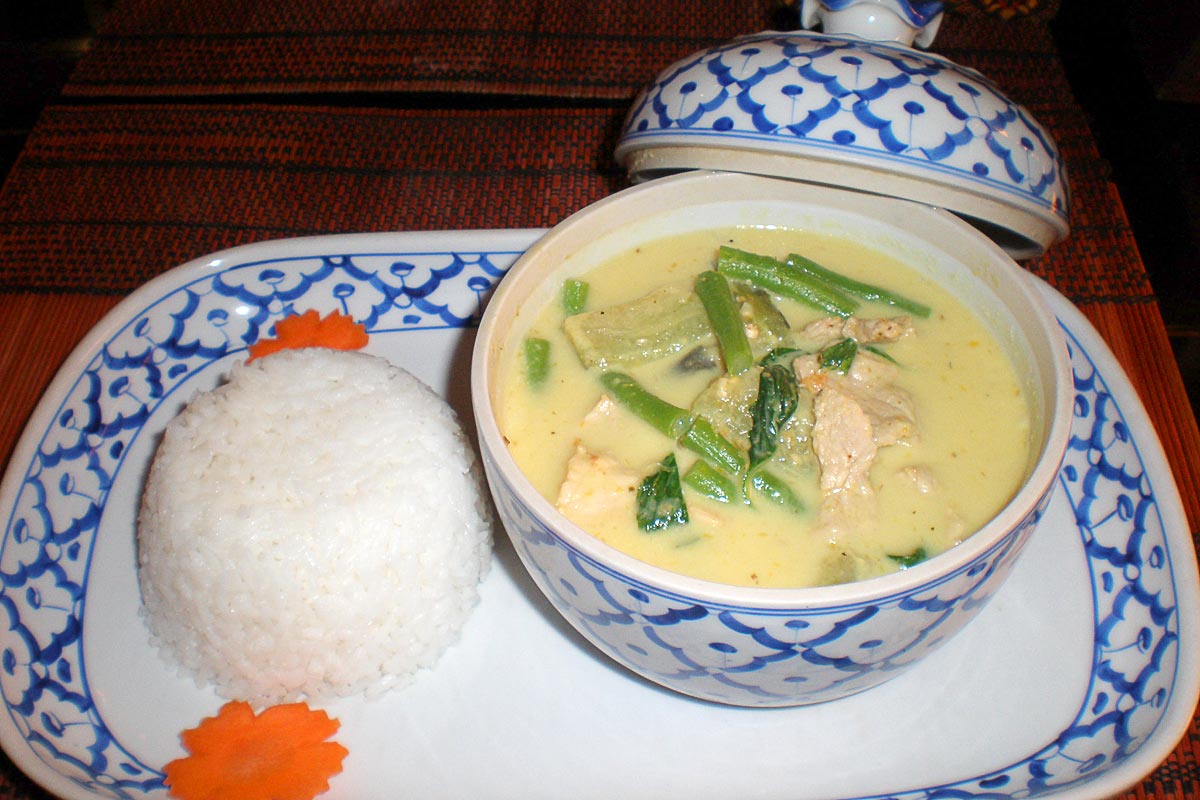rice-chicken-soup-blue-pumpkin-siem-reap-cambodia