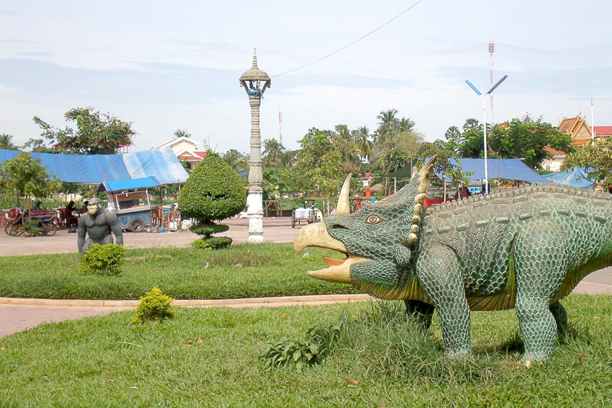 triceratops-gorilla-statues-battambang-cambodia