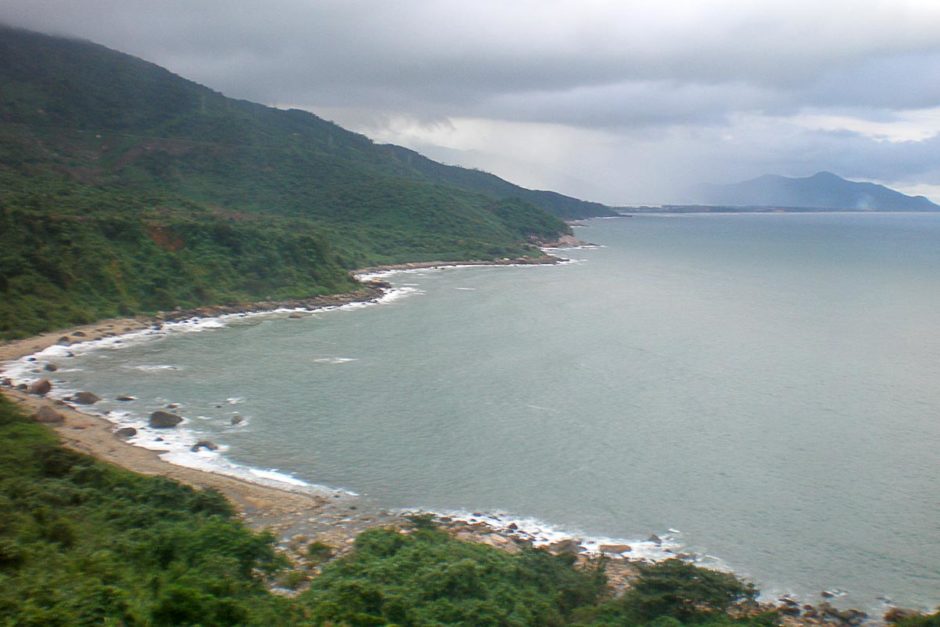 vietnam-coast-sea-green-hills-from-train