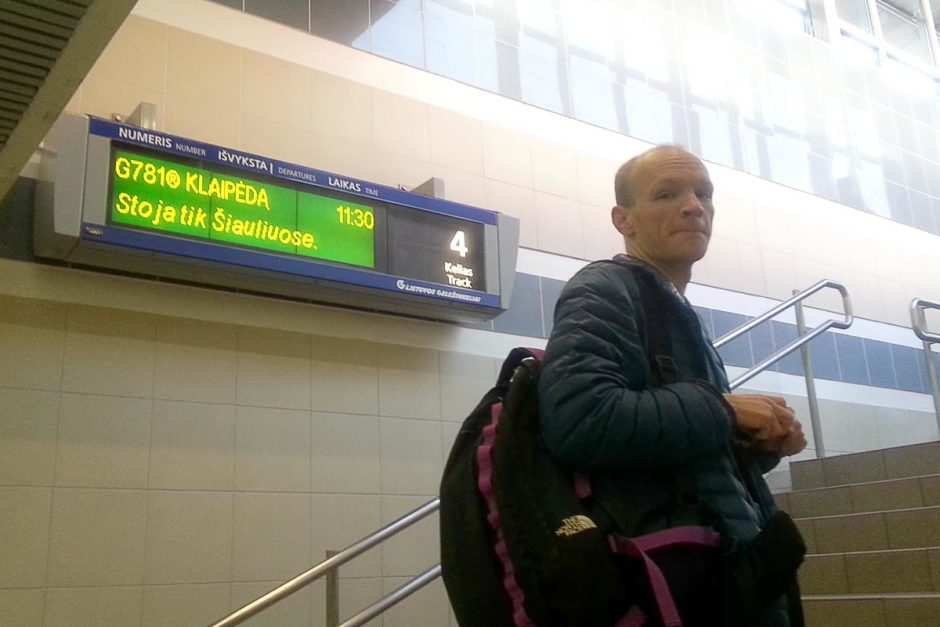 jeremy-stairs-vilnius-train-station