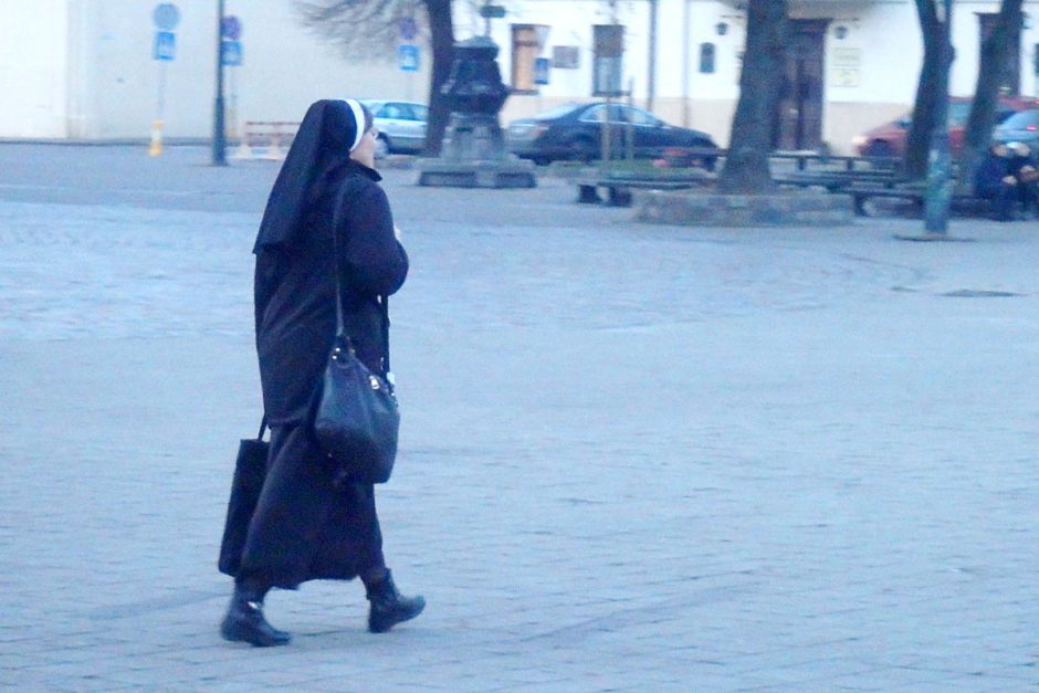 nun-walking-kaunas-lithuania