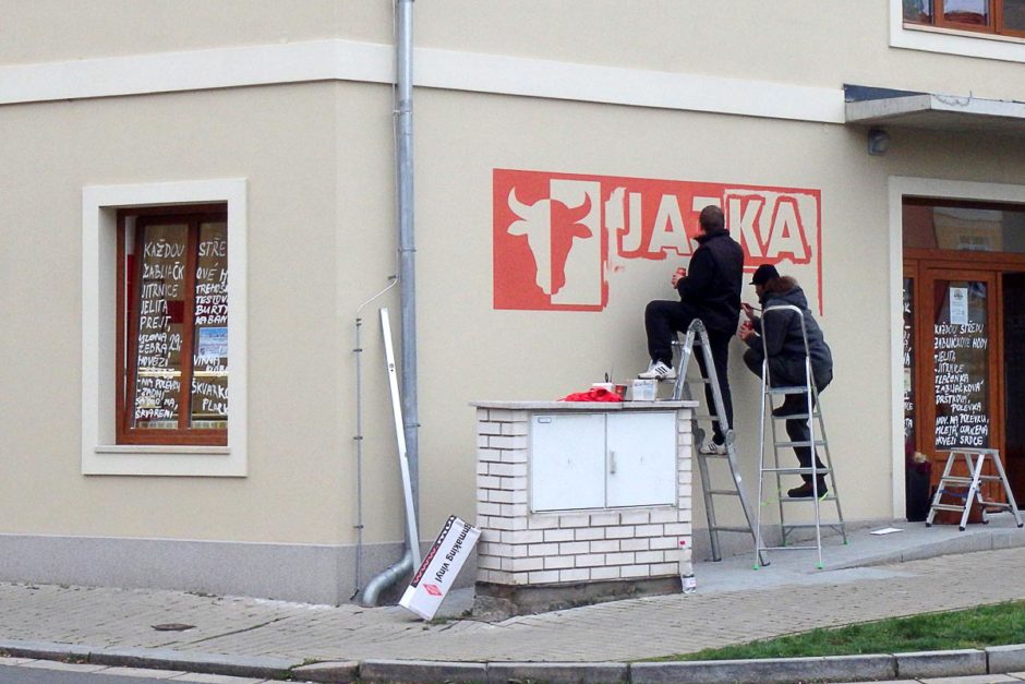 painting-logo-building-kutna-hora-orange