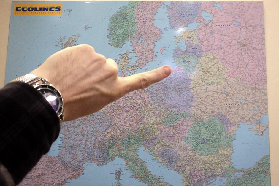 pointing-finger-econoline-map-kaunas-lithuania