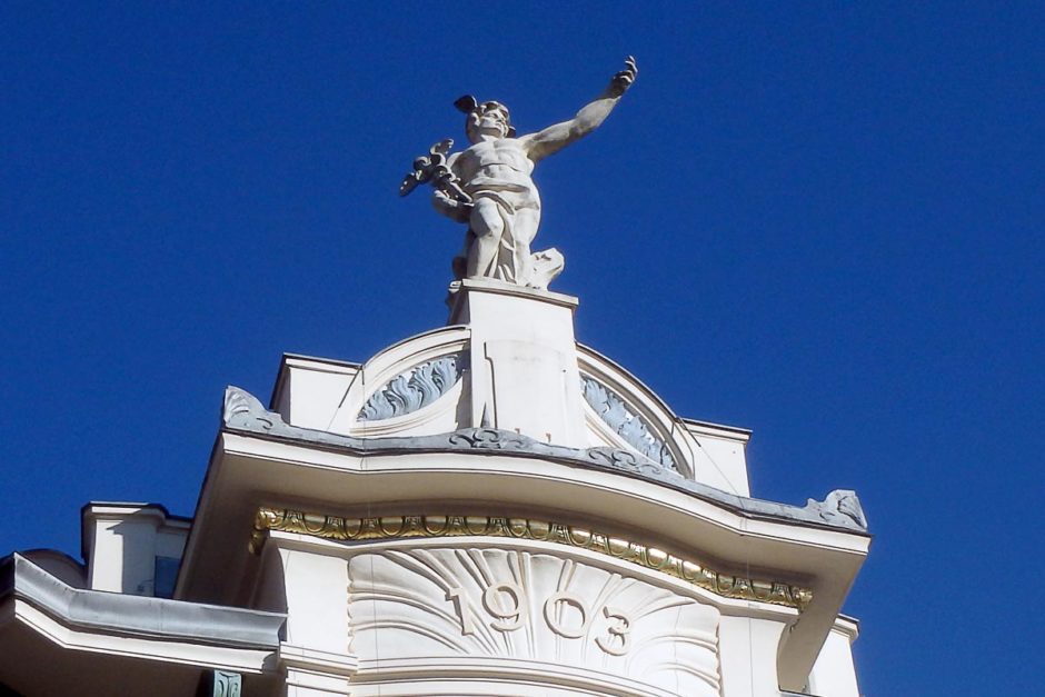 1903-statue-building-top-ljubljana-sky