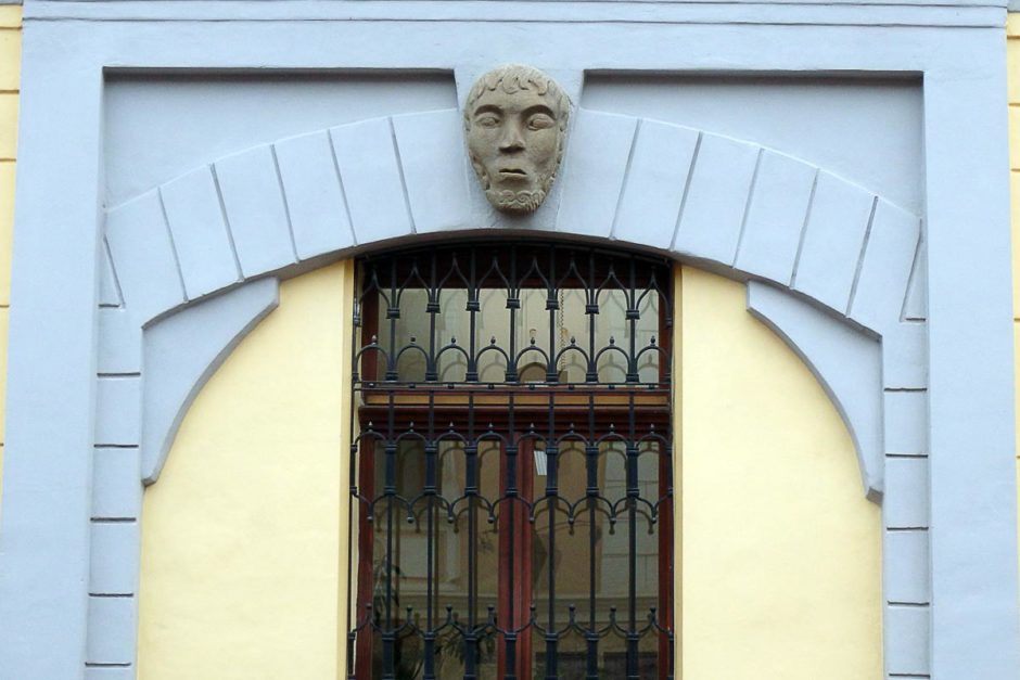 face-on-levoca-building-window