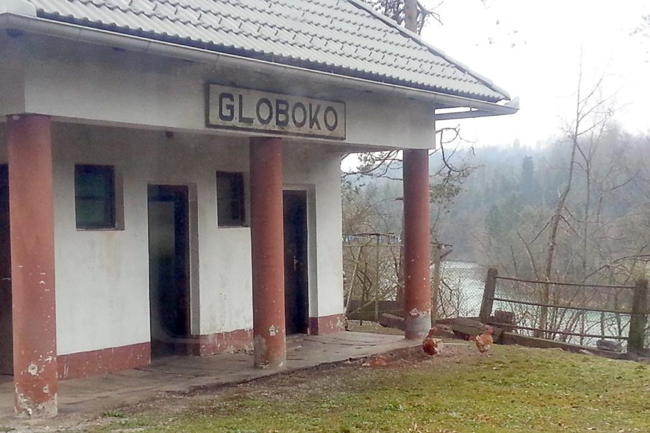globoko-train-station-chickens-river-slovenia