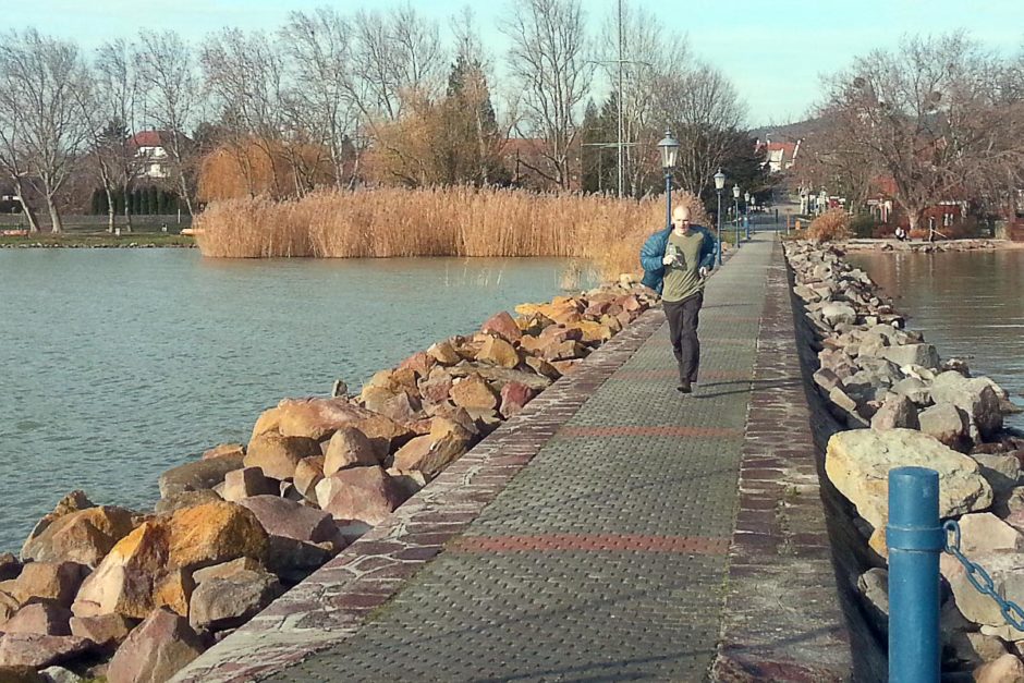 jeremy-running-pier-balatongyorok-lake